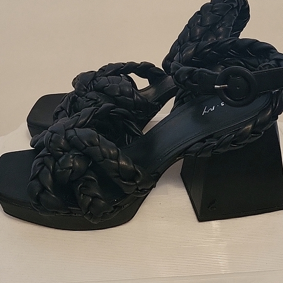 Circus by Sam Edelman Platform Sandals - Picture 2 of 8